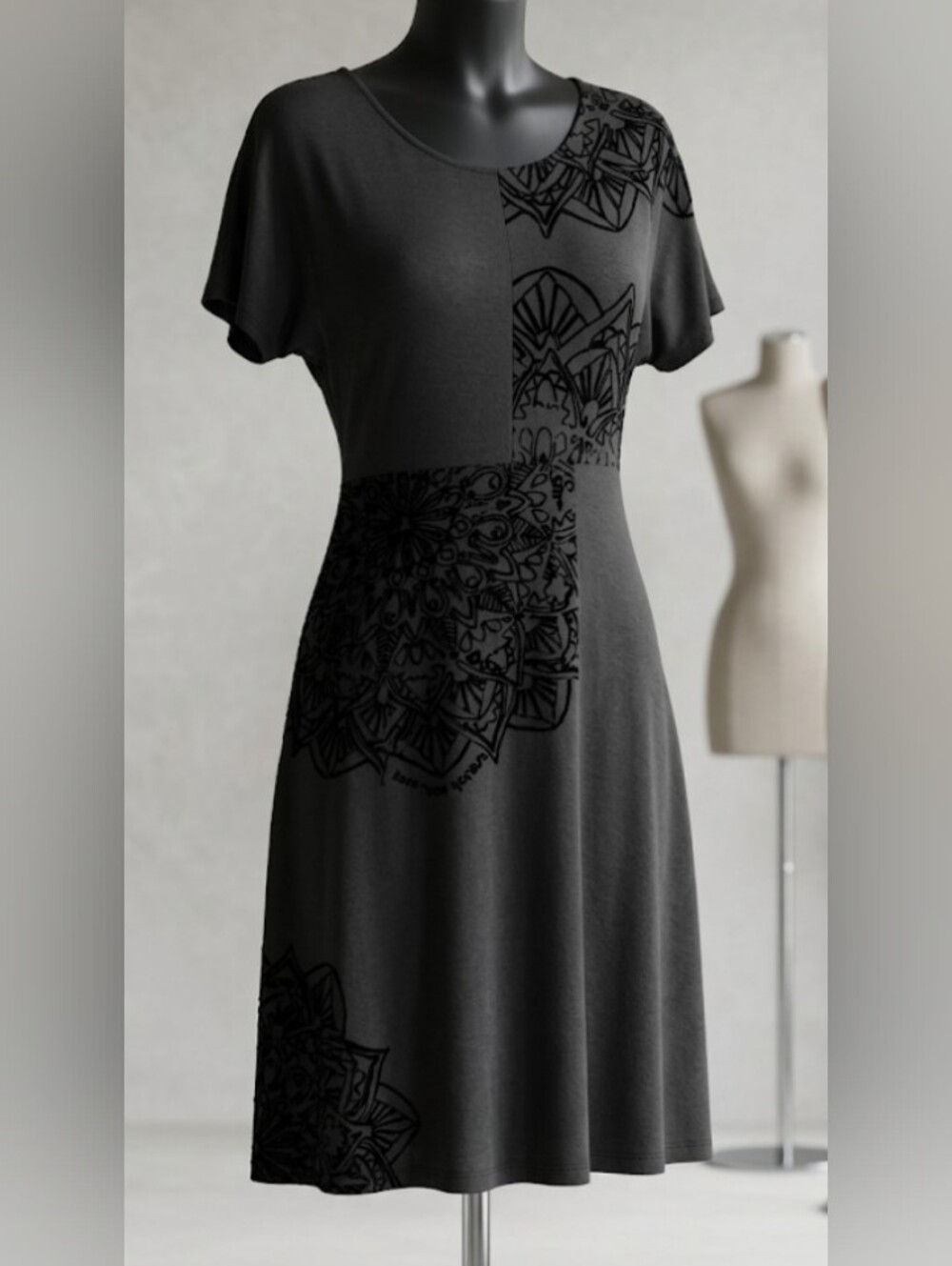 Desigual Black Dress Mandala Print (L) Boho Chic Artsy Noir Contemporary Minimal